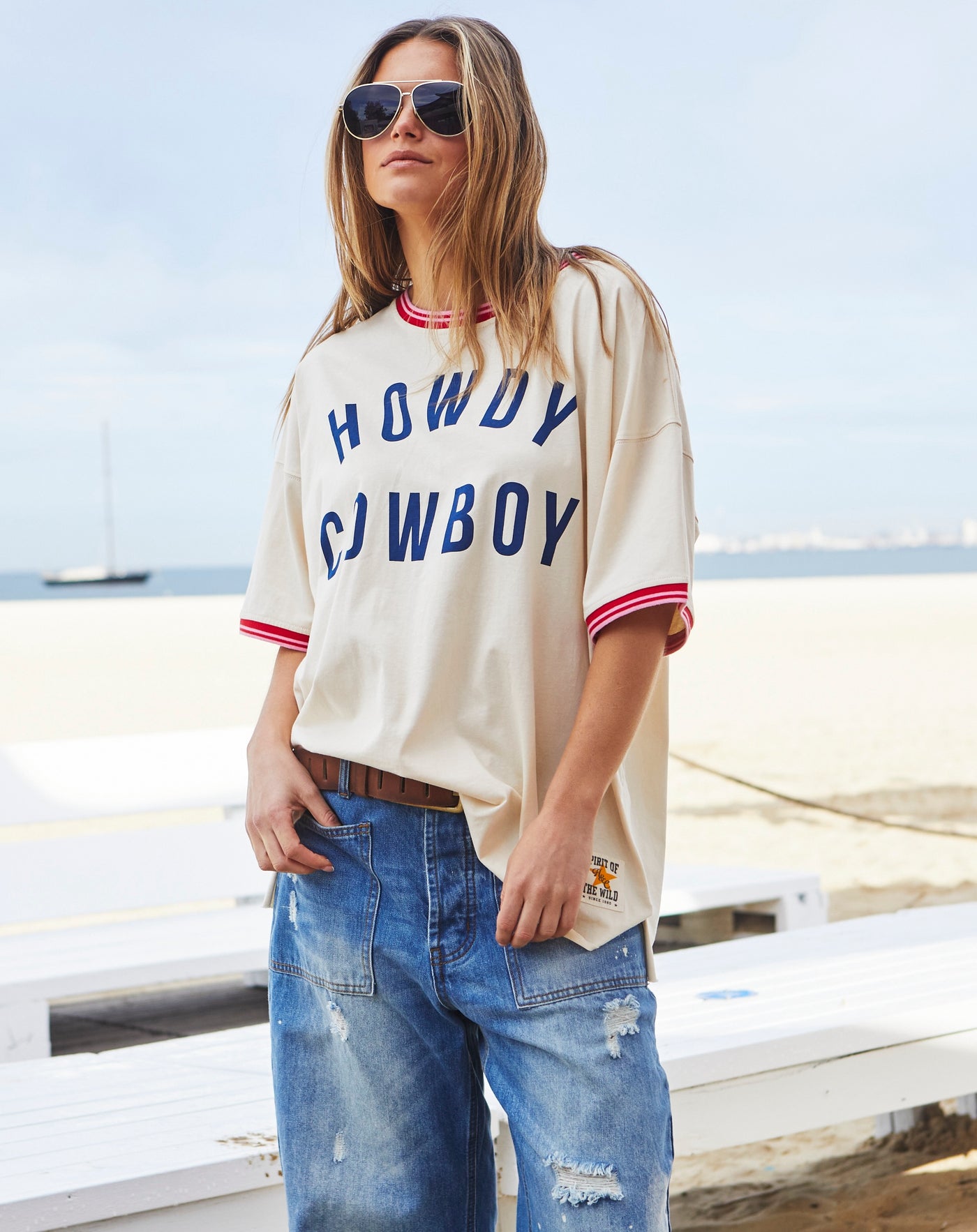HOWDY COWBOY OVERSIZED TEE