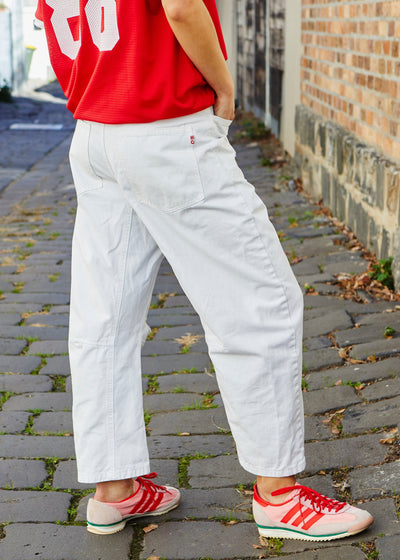 Hammill & Co Carpenter style jean with slight distressing in soft non stretch cotton. A nice longer leg style that can be cuffed up. Each pair has subtle rips down the leg.