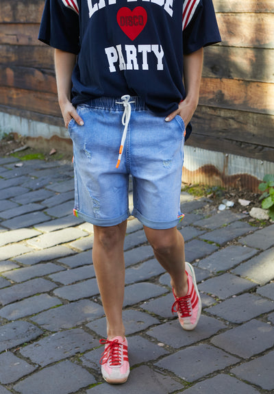 SLOUCHY DENIM SHORT