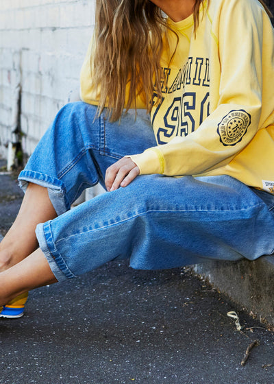 Hammill & Co. Our carpenter style jean is here in a non-ripped darker denim with slight stonewash distressing.&nbsp;