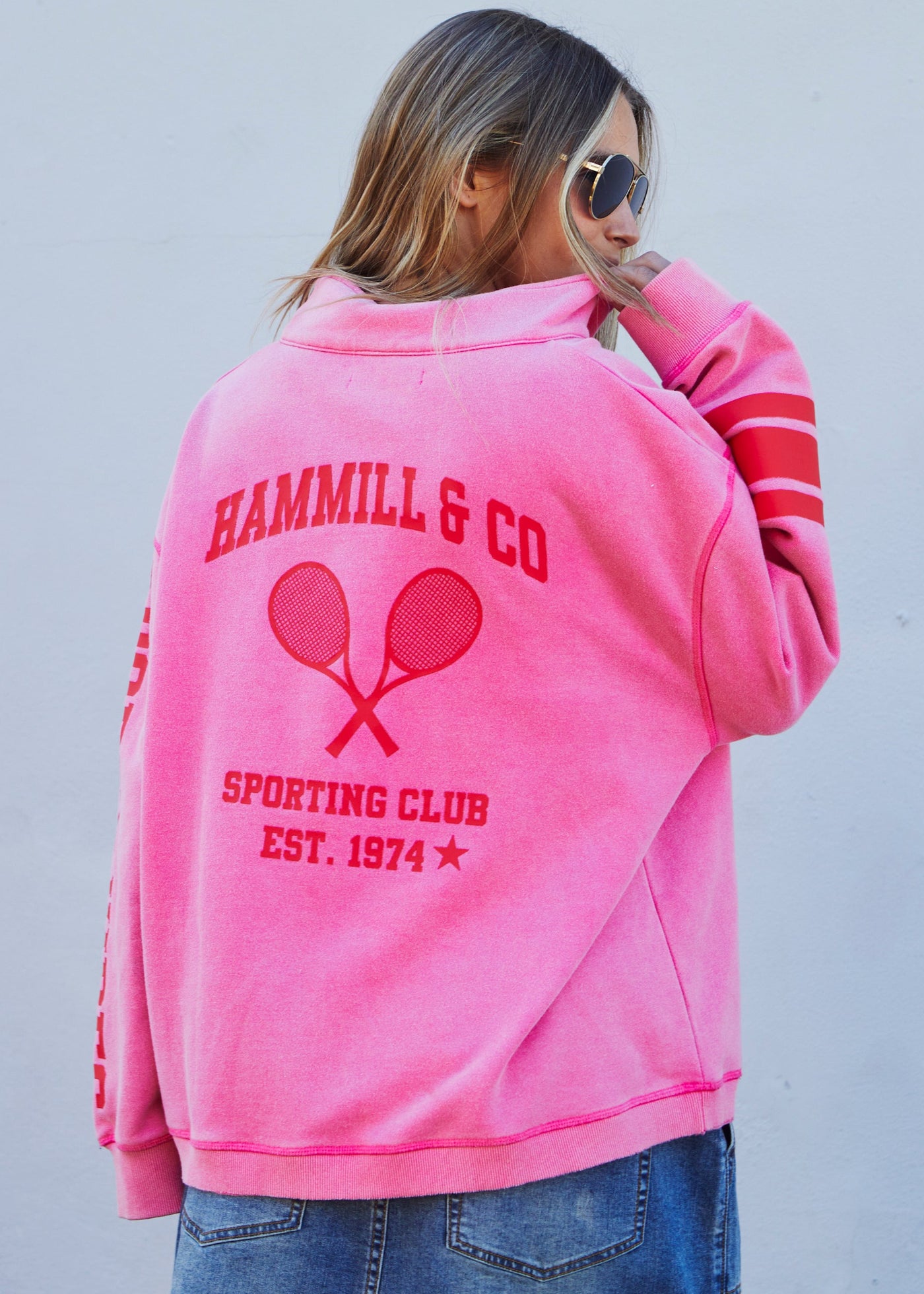 Hammill & Co Vintage wash is the feature of this sweat, soft, sun-fade tones in soft pink with highlight red print colours. Our newest best selling 1/2 zip style, which is slouchy, wider, long drop sleeves and relaxed waistband.