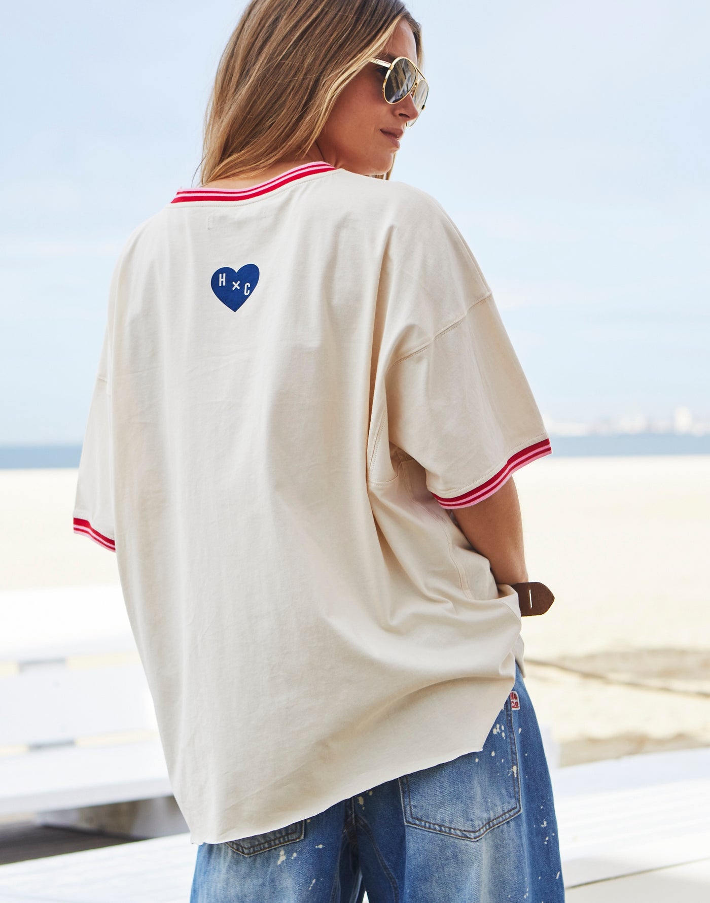 HOWDY COWBOY OVERSIZED TEE