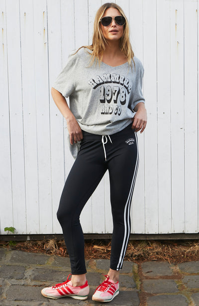 HAMMILL LOGO  V-NECK TEE - GREY MARLE